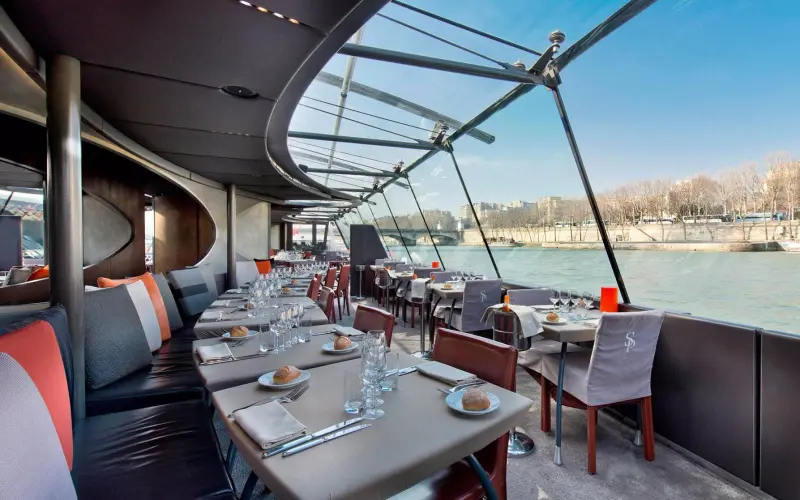 Bateaux Parisiens Seine River Lunch Cruise with French Menu in Paris, France