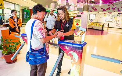 Science Centre Singapore Package - Photo 2