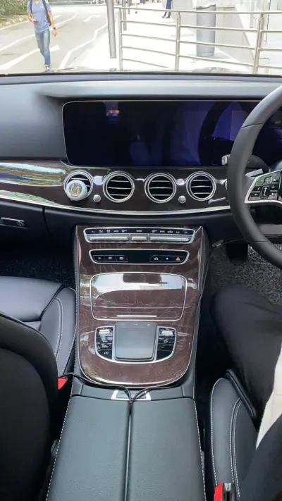Limo Service - Photo 4