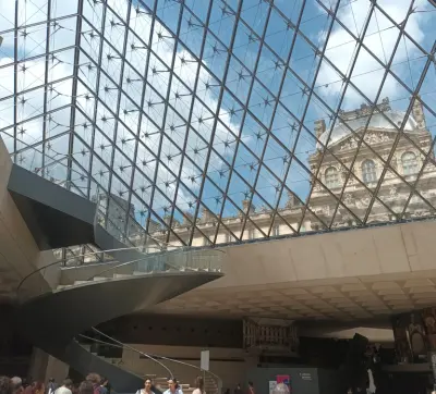 Skip the Line Guided Tour of Louvre Museum Highlights - Photo 4
