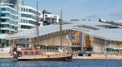Oslo Hop-On Hop-Off City Cruise - Photo 2