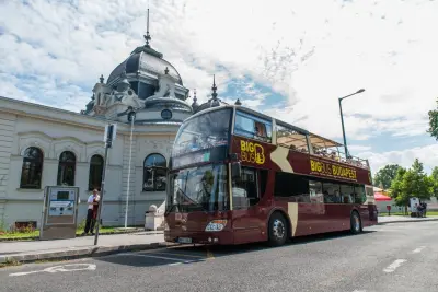 Big Bus Budapest Hop-on, Hop-off Sightseeing Tour - Photo 3