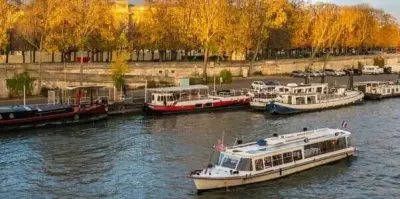 Dinner Cruise on the Seine - Photo 2