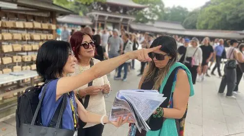 Tokyo Harajuku Tour: From Meiji Park to Takeshita St to Shibuya Crossing Day Tours gallery