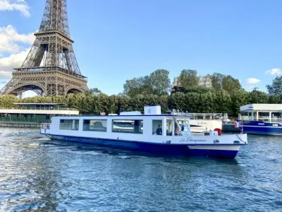 Dinner Cruise on the Seine - Photo 3