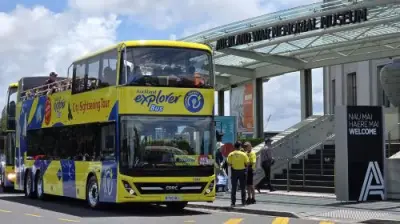 Auckland Explorer Bus - Photo 2