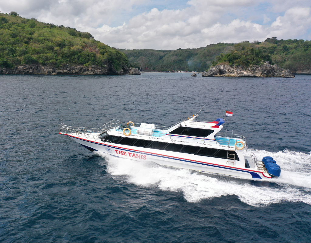 Fast Boat to Nusa Lembongan by Tanis Fast Cruise