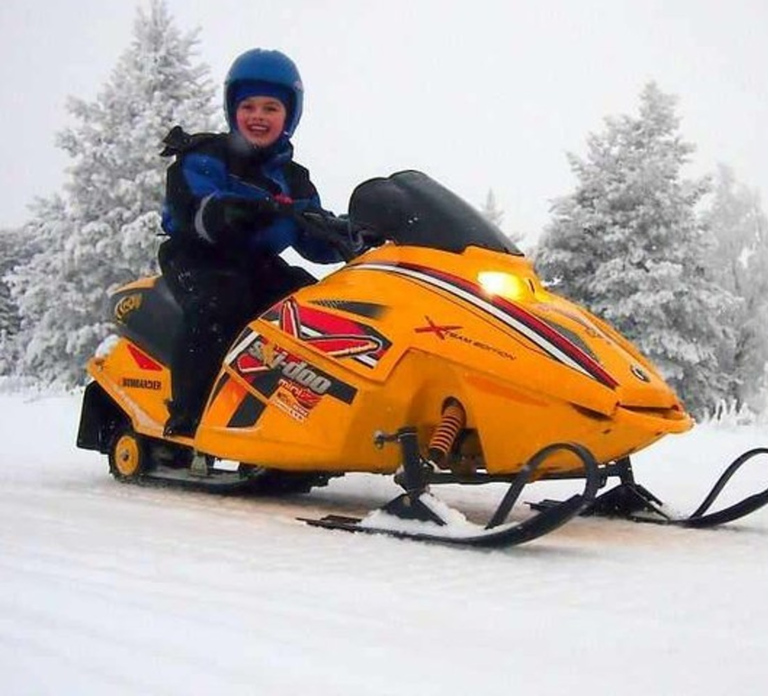 Levi: Lapland Family Snowmobile Safari