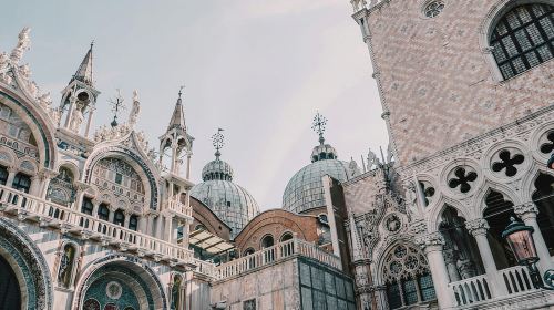 Venice: St. Mark's Basilica, Doge's Palace & Bridge of Sighs Day Tours