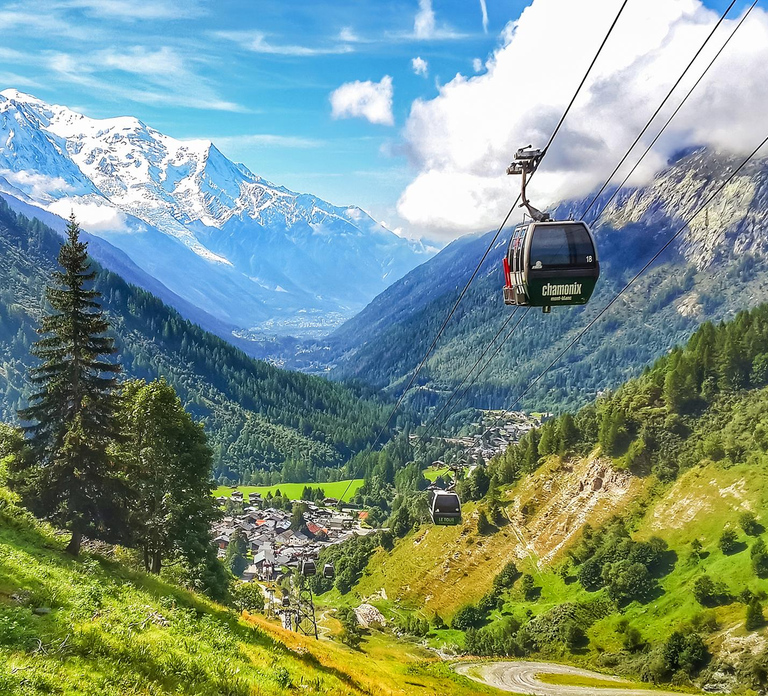 Chamonix & Mont Blanc Scenic Glass-Roof Bus Tour from Geneva