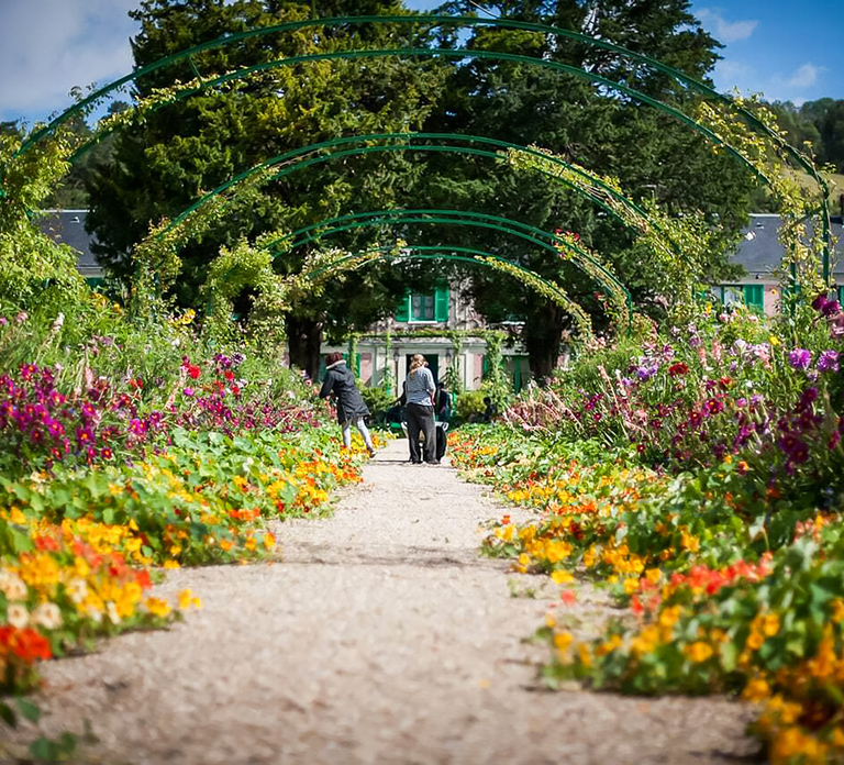 Giverny: Monet's House and Gardens Guided Tour