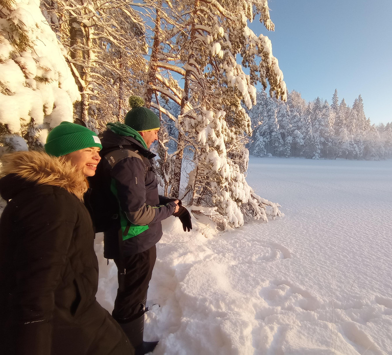 From Helsinki: Nuuksio National Park Hiking Tour with Food