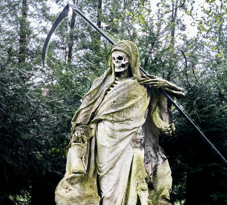 Melaten Friedhof: Guided tour with all senses
