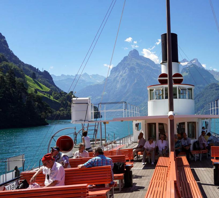 Ultimate Lucerne Experience: City Tour and Lake Cruise