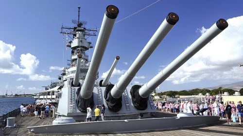Private USS Arizona and USS Missouri Pearl Harbor Tour  Day Tours