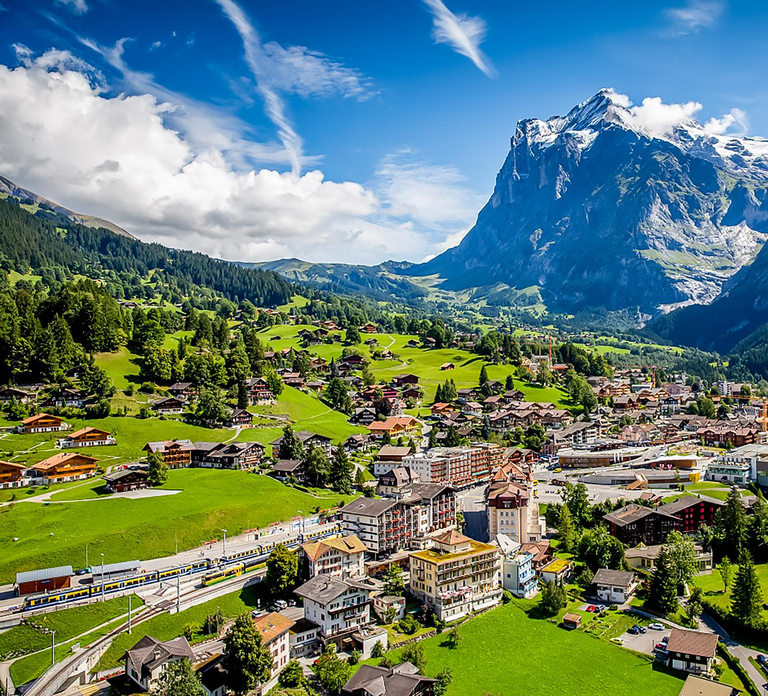 Zurich: Grindelwald, Interlaken & Lauterbrunnen Day Trip