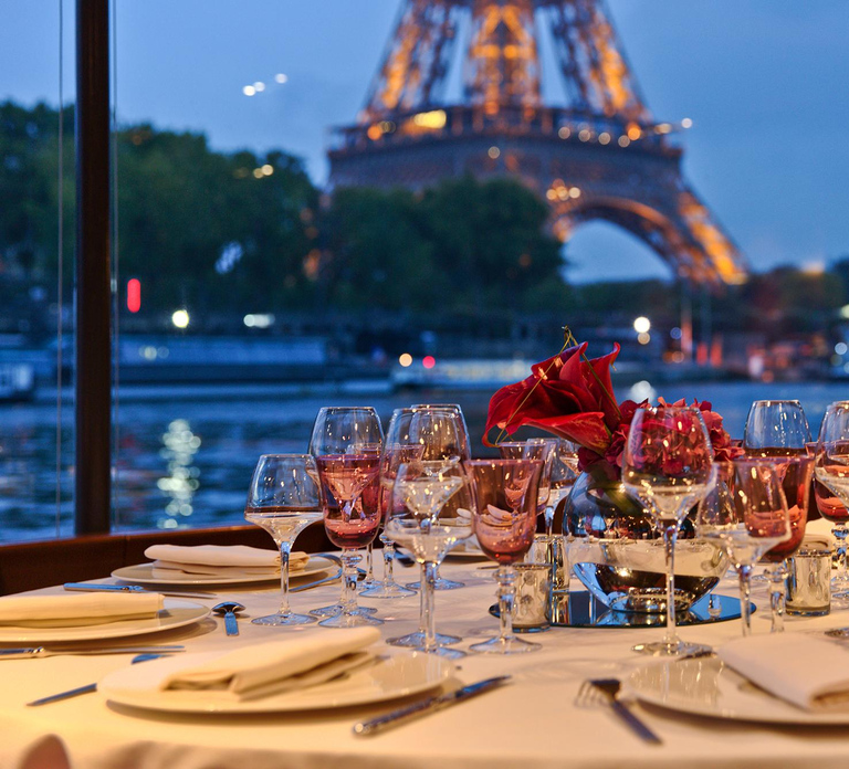 New Year's Eve Seine Cruise and Dinner in Paris