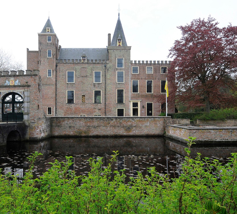 From Haamstede to Burgh: guided Walking Tour