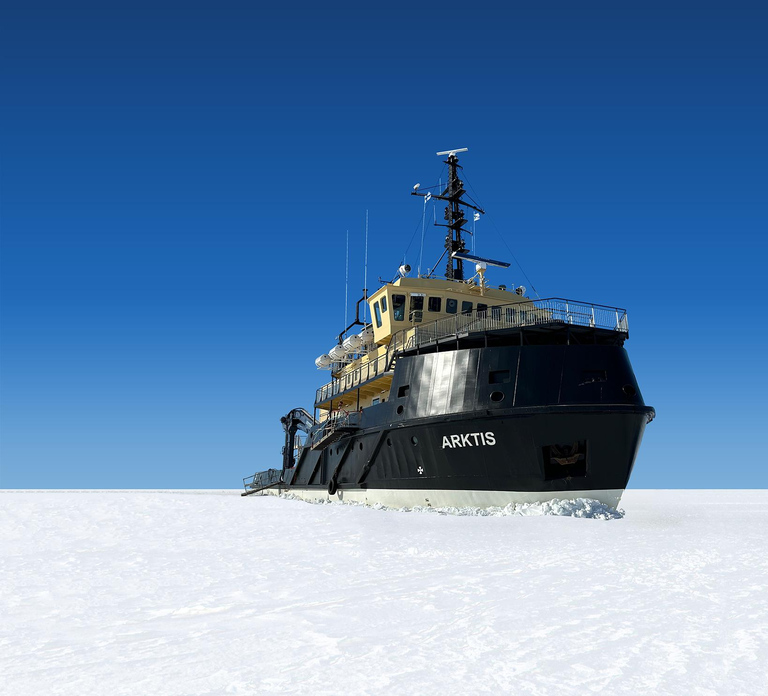 Haparanda/Tornio: Icebreaker Arktis Cruise with Ice Floating