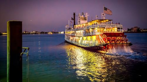 Steamboat Natchez Jazz Dinner Cruise