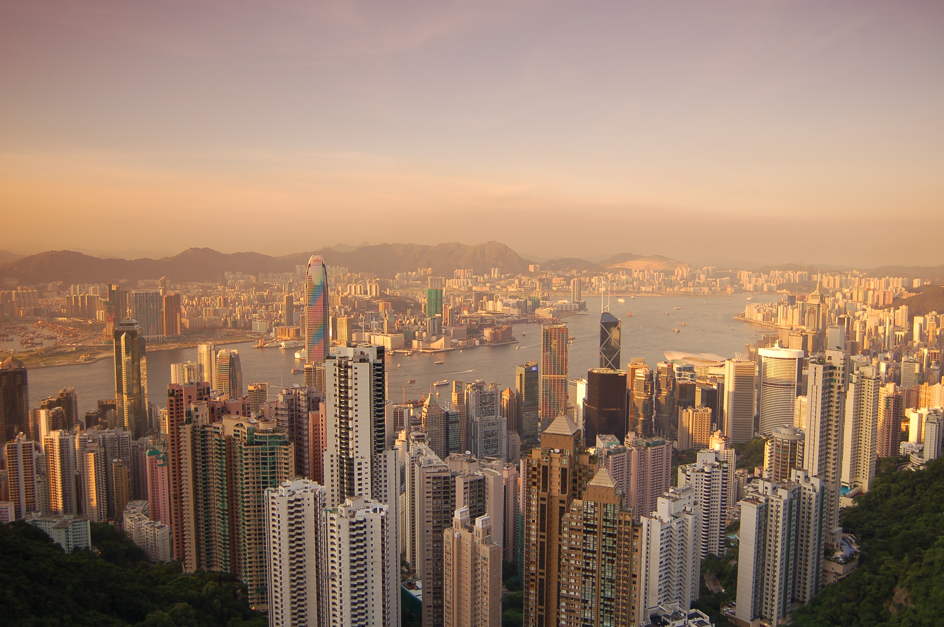 Peak Tram and Sky Terrace 428 Hong Kong - HolidaySG