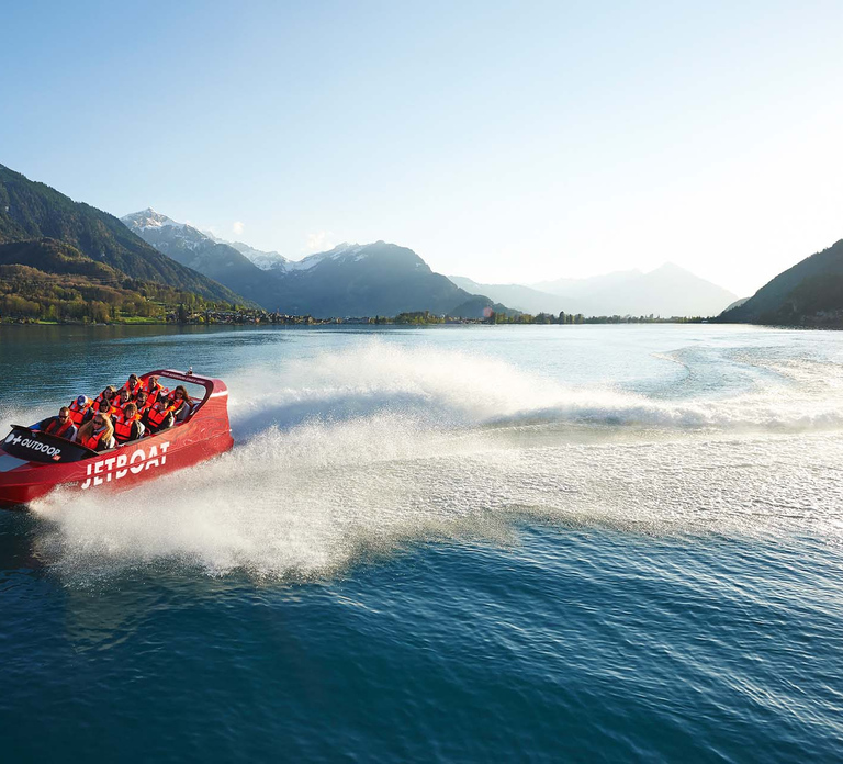 Interlaken: Scenic Jetboat Ride on Lake Brienz