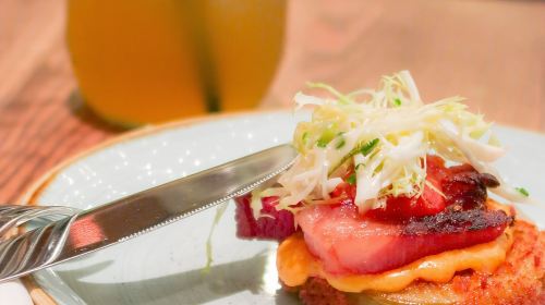 Las Vegas: The Strip's Celebrity Chefs Tour or Downtown Food Tour Day Tours