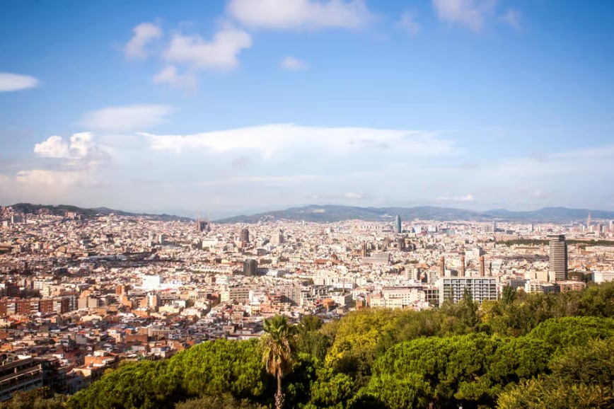 Barcelona: Montjuïc Cable Car Roundtrip Ticket - HolidaySG
