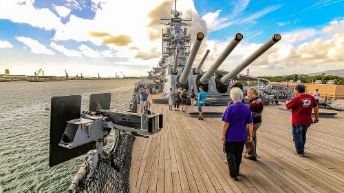 Pearl Harbor: USS Arizona Memorial & USS Missouri Battleship Tour from Waikiki Day Tours