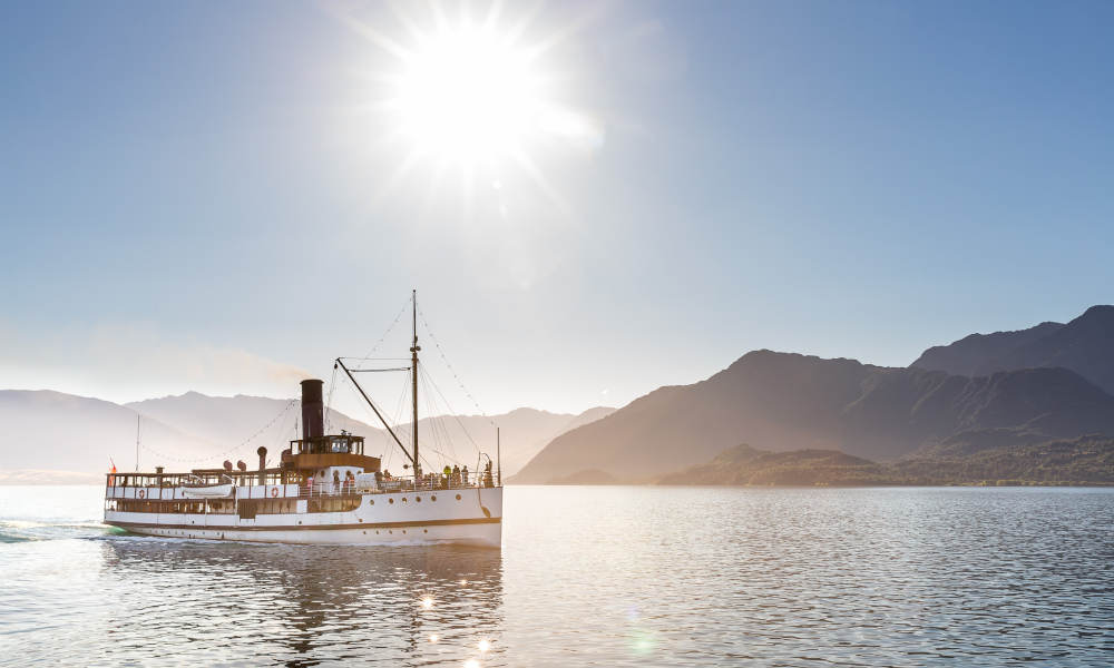 TSS Earnslaw Cruise - HolidaySG