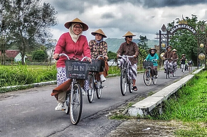 Prambanan Village Tour - HolidaySG