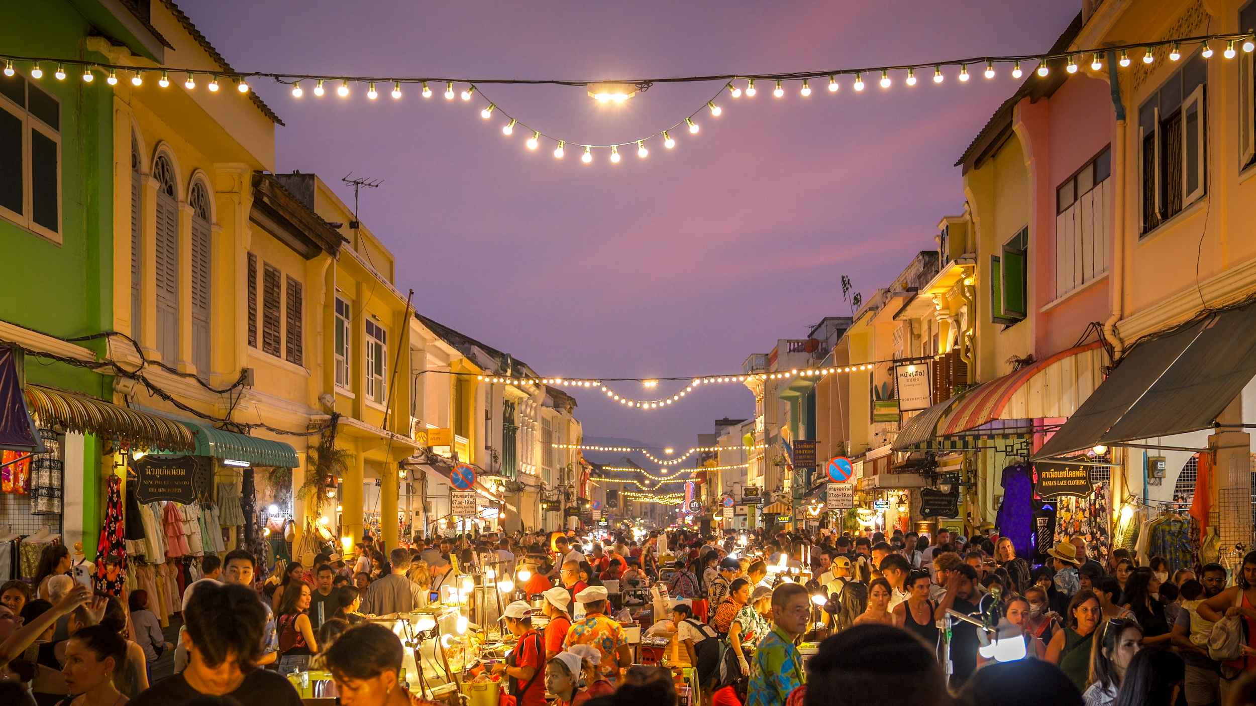 Phuket Local Treats Tour (included roundtrip transfer in Phuket Island)