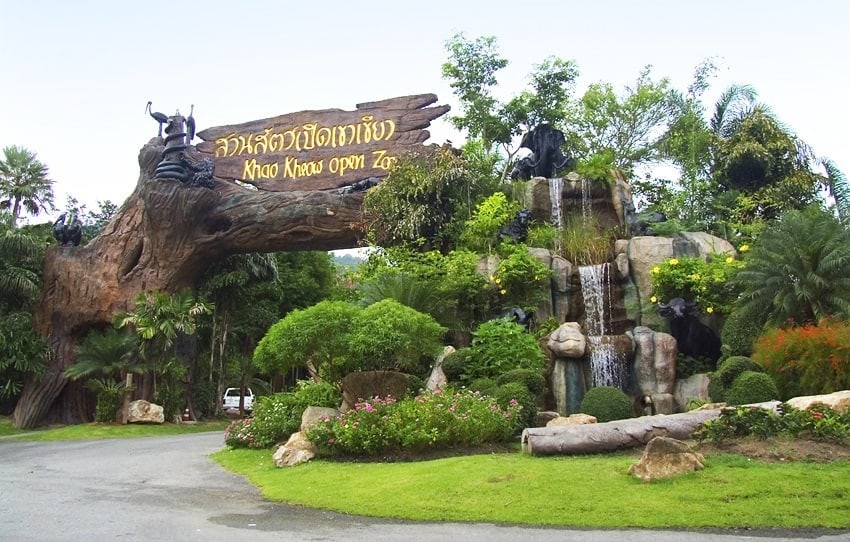 Khao Kheow Open Zoo Pattaya - HolidaySG