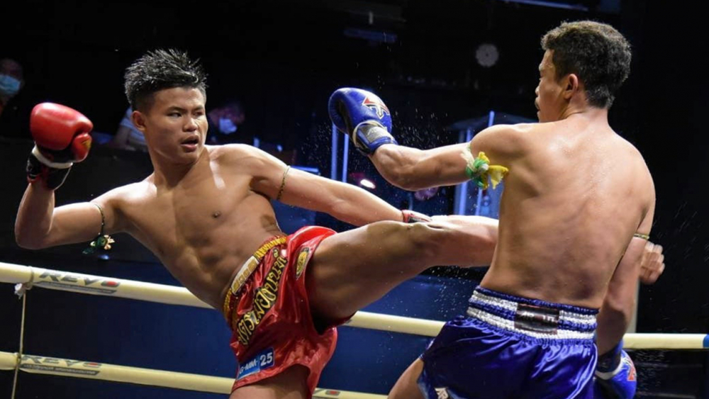 Phuket Muay Thai Fight at Rawai MuayThai Boxing Camp