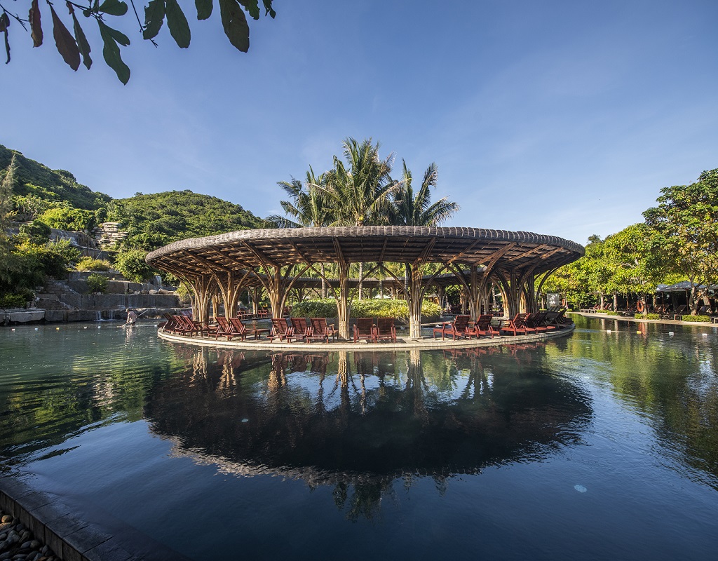 Hon Tam Mud Bath in Nha Trang - HolidaySG