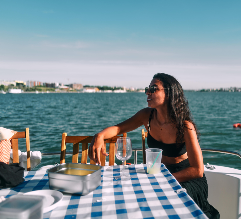 Lisbon: Private Luxury Catamaran Tour with Welcome Drink