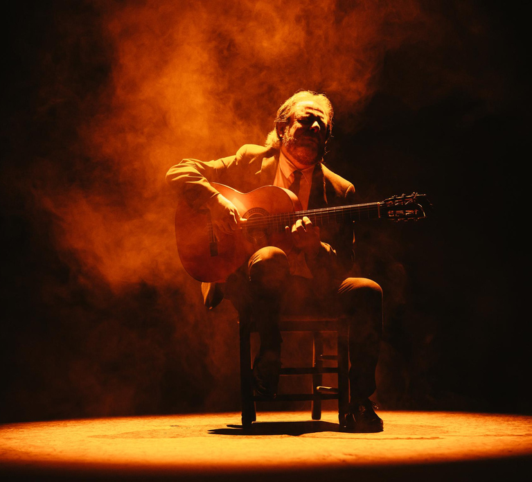 Seville: Live Flamenco Dancing Show Ticket at the Theater - HolidaySG