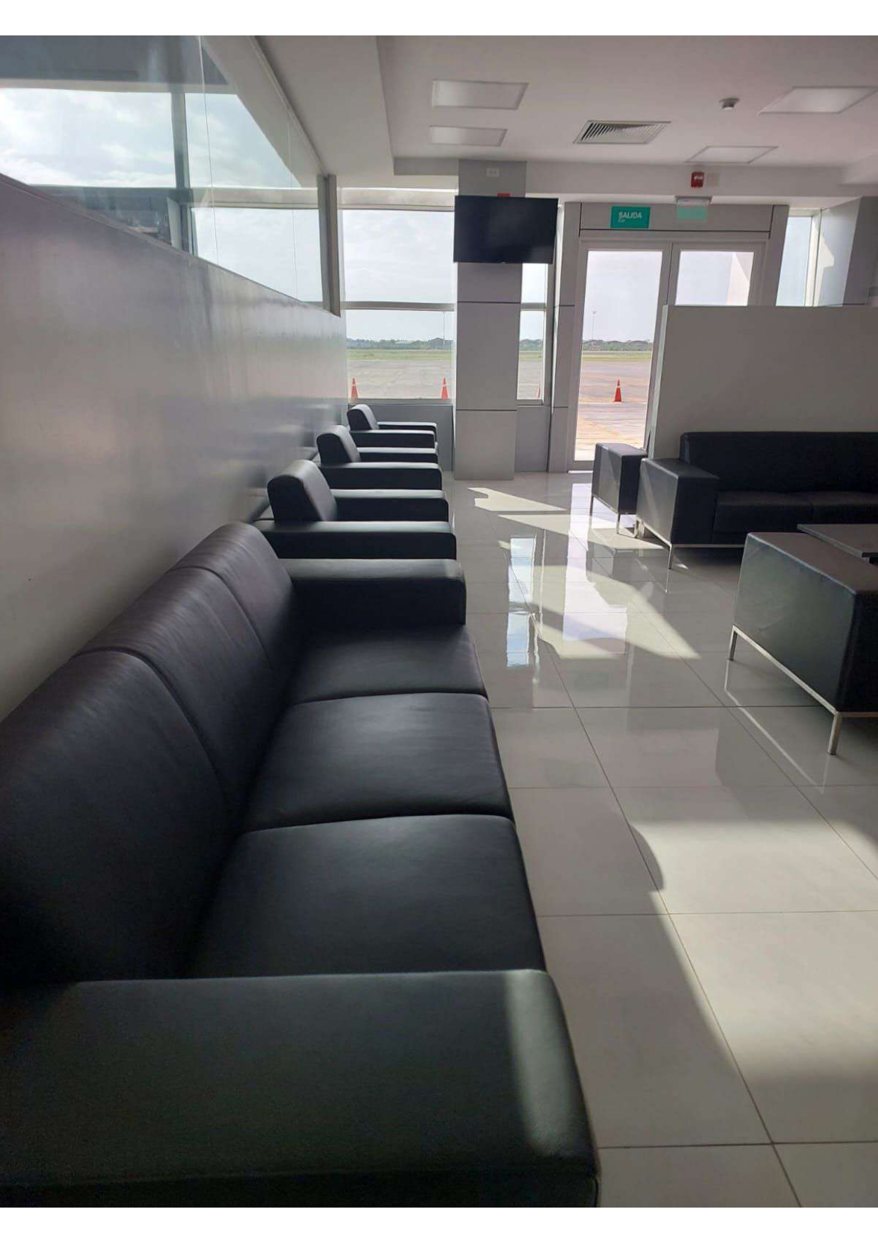 Sala Vip Manta by Layoverstay Eloy Alfaro International Airport - HolidaySG