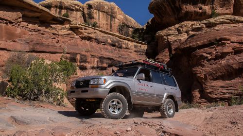 From Moab: Lavender Canyon 4x4 Drive & Hiking Combo Tour Day Tours
