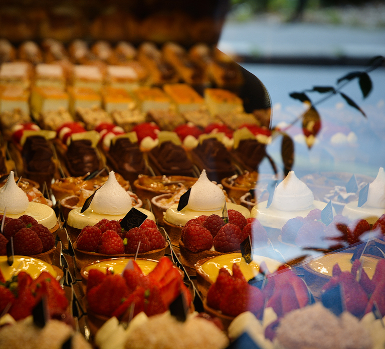 Bordeaux: Walking Tour of the City's Best Bakeries