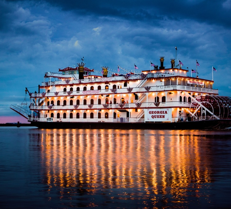 Savannah: Buffet Dinner Cruise with Live Entertainment