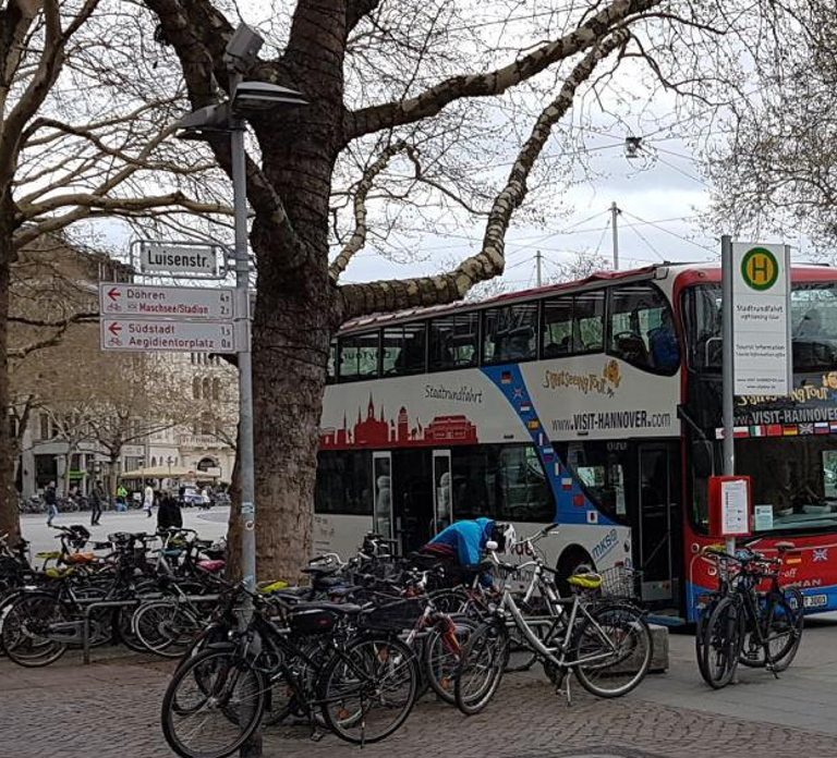 Hannover: 24-Hour Hop-On Hop-Off Sightseeing Bus Ticket