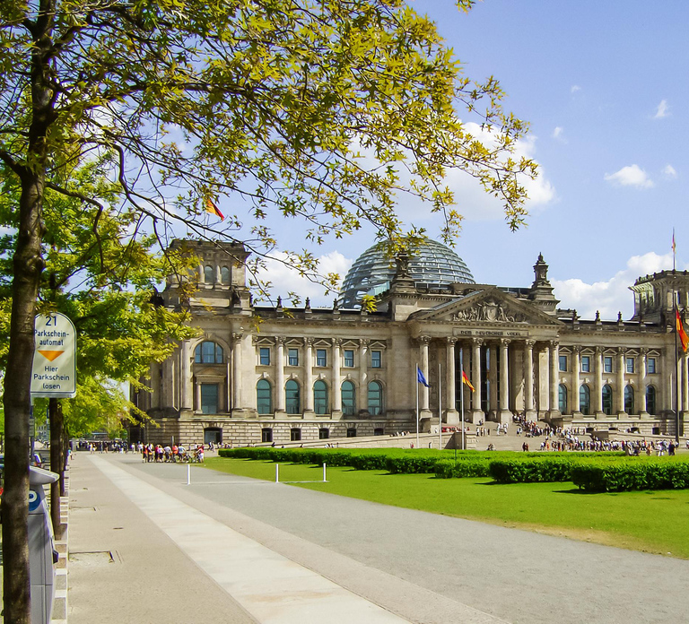 Berlin: Reichstag, Plenary Chamber, Cupola & Government Tour