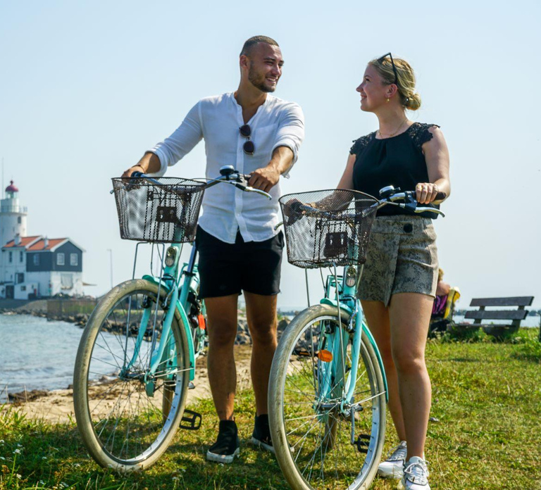 Volendam: E-Bike Rental including Highlights-Routes