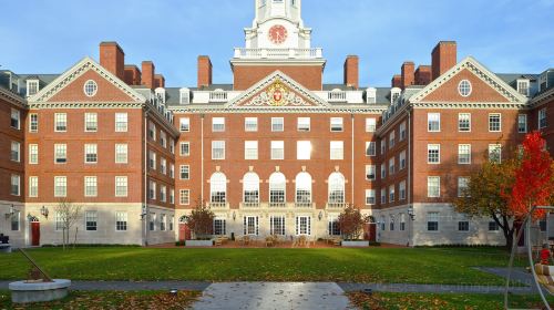 Half-Day Tour of Harvard University in Cambridge, Massachusetts, USA [shared tour in English]