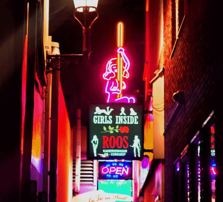Amsterdam: Red Light District Tour in English or German