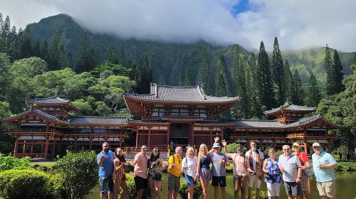 Byodo In Temple & Waimea Botanical Garden and Waterfall Day Tour Day Tours