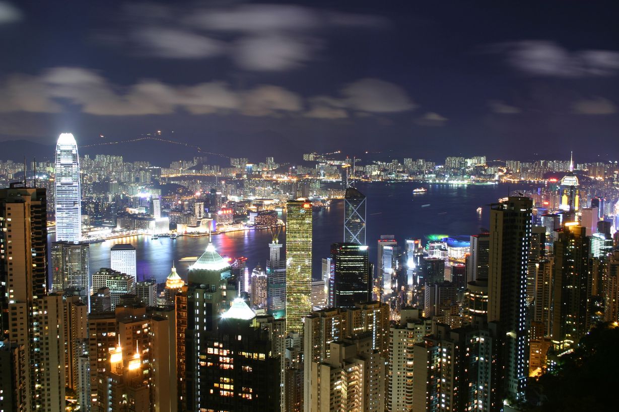 Peak Tram and Sky Terrace 428 Hong Kong - HolidaySG