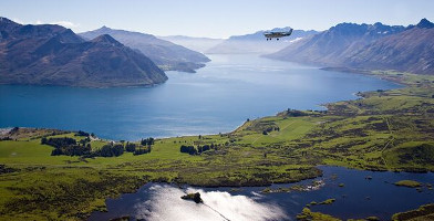 Milford Sound Coach Cruise and Flight Package from Queenstown - HolidaySG