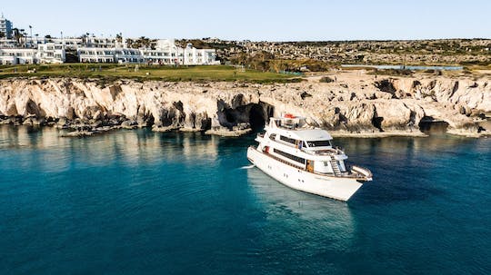Luxury Ocean Queen Half-Day Cruise with Lunch in Ayia Napa